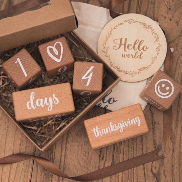 1Set Baby Milestone Cards Wooden Block With Box Commemorate Baby Birth Photography Prop Block Newborn Photography 4