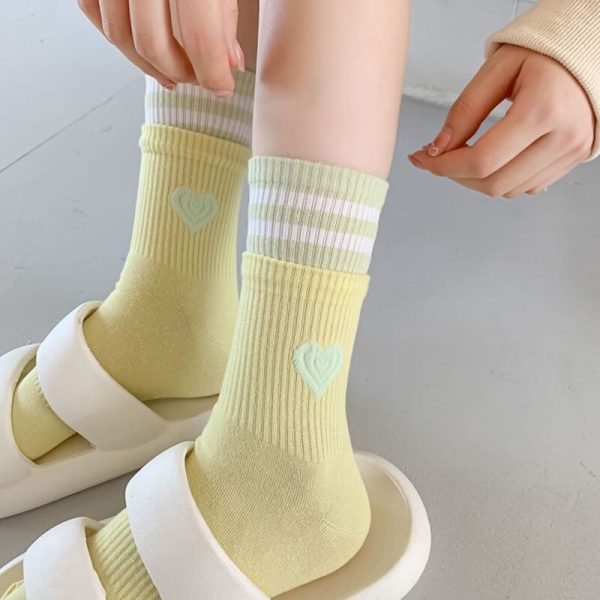 2 Pair Woman Long Socks Stripe Love Heart Fashion Winter Cycling Cotton Socks Cute Korean Style 3