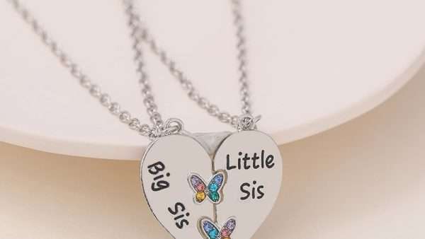 2 Piece Sister Necklace Big Sis Little Sis Heart Stitching Pendant For Women Butterfly Encrusted Zinc