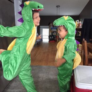 New Children Dinosaur Halloween Costumes for Kids Carnival Party Jumpsuit Adult Animal Velvet Boy Stage