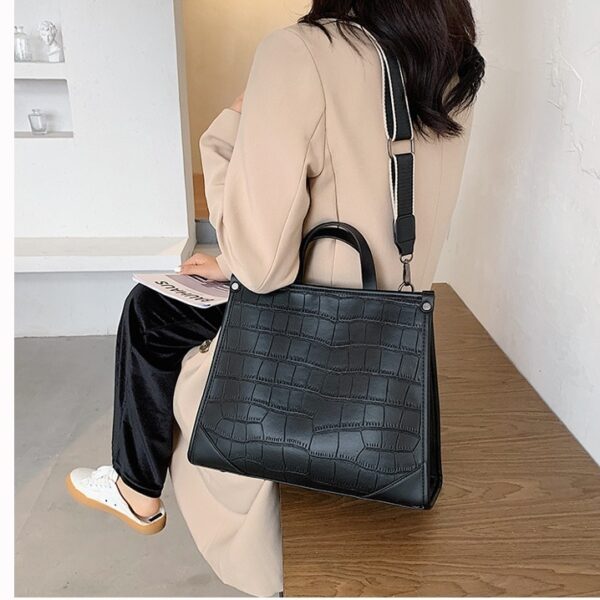 Stone Pattern PU Leather women handbag Large capacity Wide strap female Shoulder Bag 2022 New Brand 4