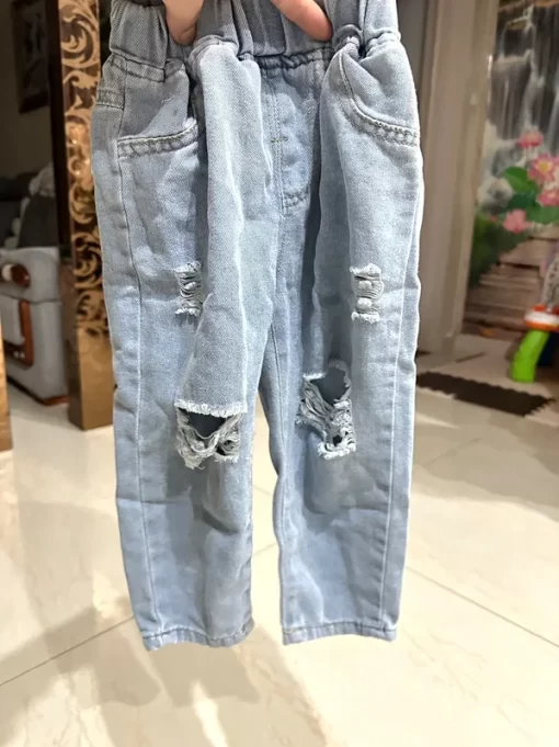 90 140cm Fashion Autumn Summer Kids Hole Trousers Children Boy Handsome Torn Patch Jeans Girls Pants 3