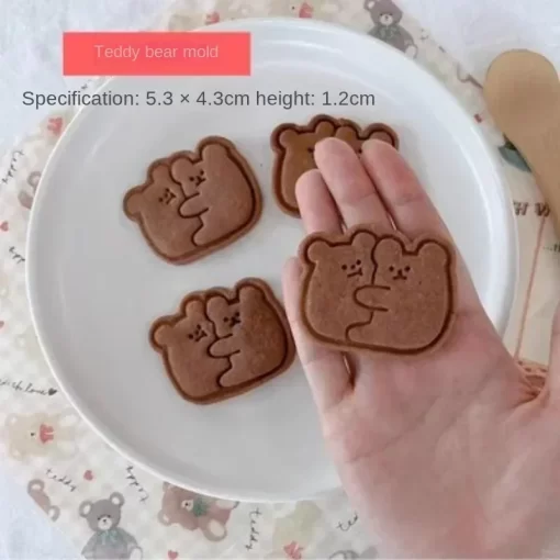 Bear Bread Expression Cookie Cutters 3D Plastic Biscuit Mold Cookie Stamp DIY Fondant Cake Mould Kitchen 5
