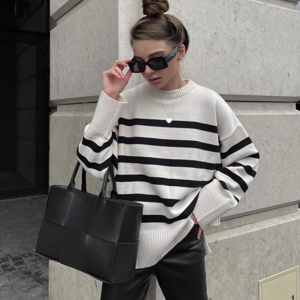 Ladies Autumn Winter Striped Knitted Loose Sweater Women Pullover Tops Long Sleeve O Neck Casual Streetwear