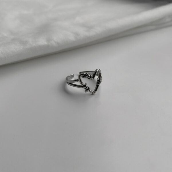 QiLuxy New Silver Color Hollowed out Heart Shape Open Ring Design Cute Fashion Love Jewelry for 2