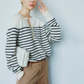 Women s round neck cashmere sweater French half open collar buttoned horizontal striped cardigan long sleeved