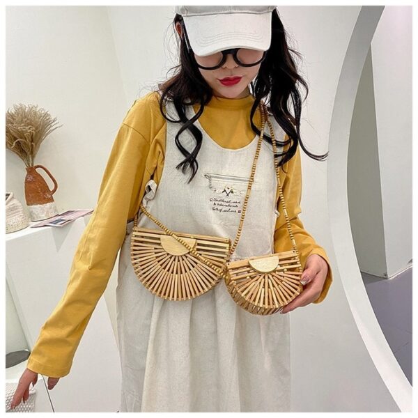 Fashion Half Moon Wooden Shoulder Crossbody Bags for Women Bamboo Woven Summer Beach Straw Bag Rattan 1