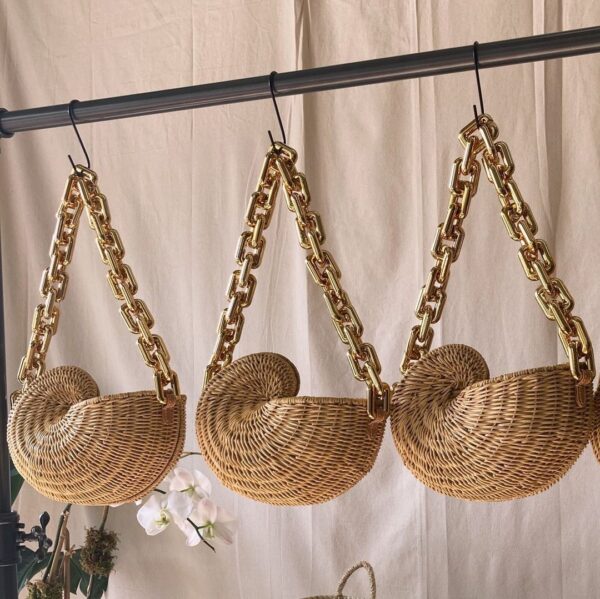 Fashion Thick Chains Rattan Conch Women Shoulder Bags Design Wicker Woven Handbags Luxury Summer Beach Straw 3