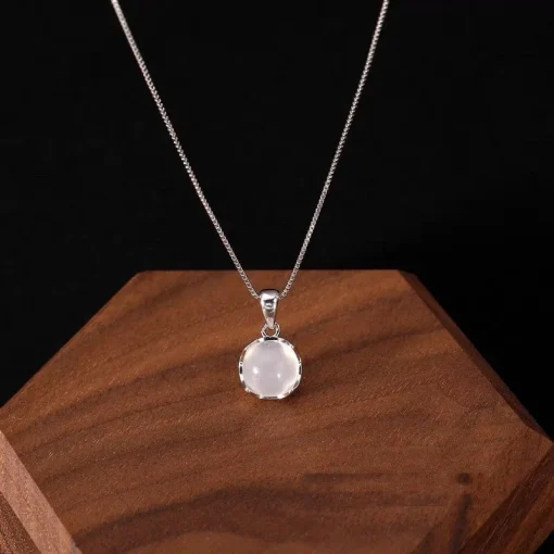 kf S1ac7844f847a43d78bd1aa256e36ef43v New Luxury White Round Moonstone Pendant Necklaces Women Fashion Jewelry Choker Clavicle Chain Short Charm Necklace