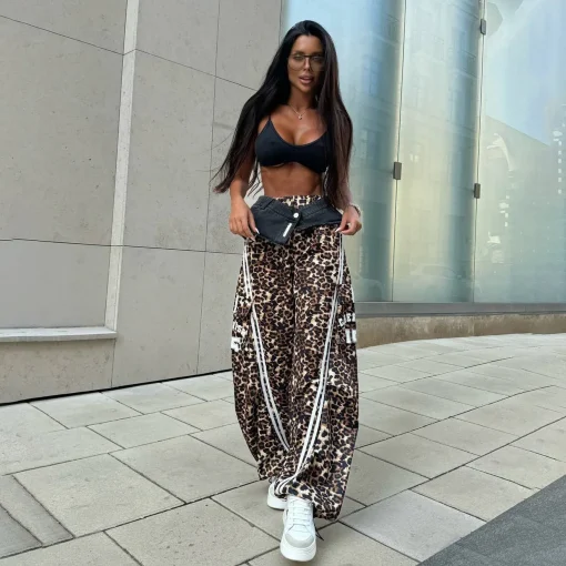 2025 Autumn Women's Casual Wide Leg Leopard Spliced Sweatpants | Y2K Streetwear Vintage Cargo Pants - Image 5