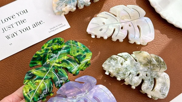 kf Saa2f670fa9d947a5a381ab638707b757W Muweordy New Monstera Leaves Hair Claw Acetate Claw Clip Creative Plant Crab Hiar Clip for Girls