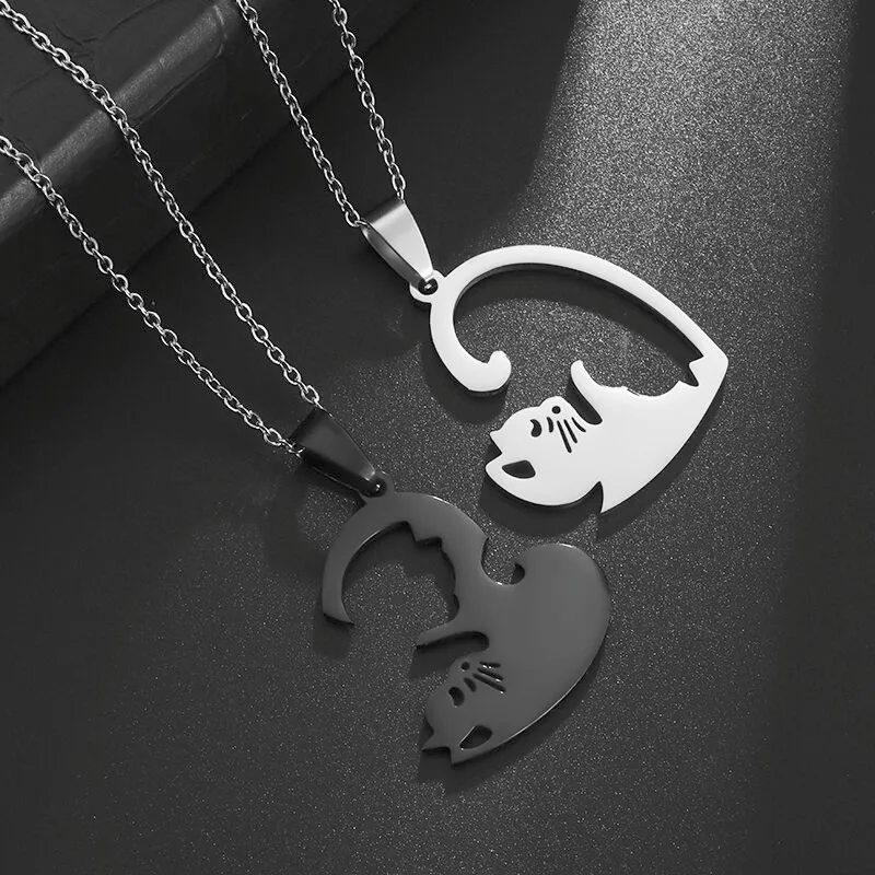 Necklace Image 9