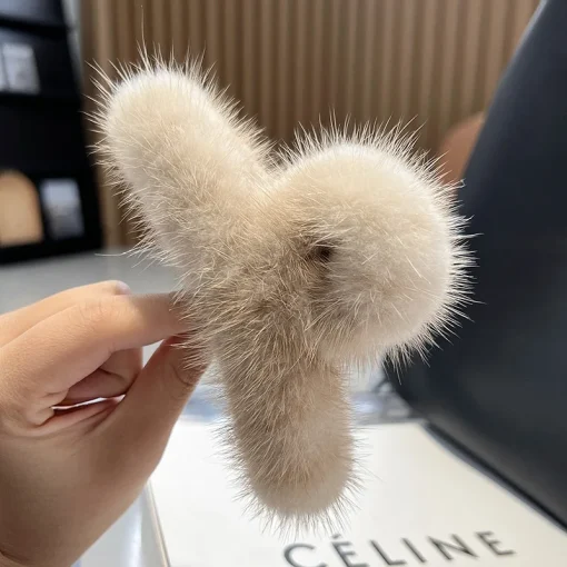 kf Scca613e4368f4fecbbe766fff8ff3dda3 Real Mink Fur Barrettes Winter Fluffy Hair Claw Elegant Acrylic Hairpins Clip Crab Headwear for Women