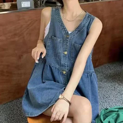 Vintage Sleeveless Denim Dress for Women – V-neck, Single-Breasted, Pockets, A-line Mini Dress, Spring/Summer